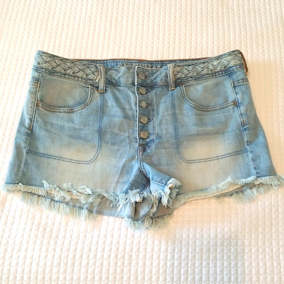 American Eagle Women's jean shorts, size 14 - Picture 1 of 8